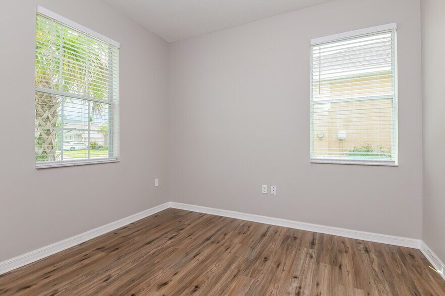 Building Photo - 636 Star Magnolia Dr
