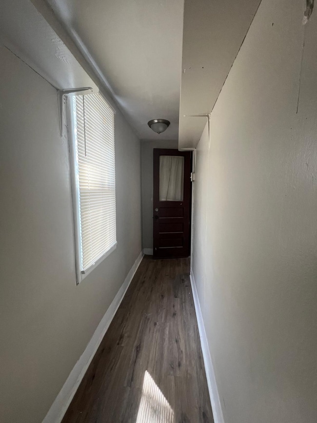 Building Photo - 836 E 156th St