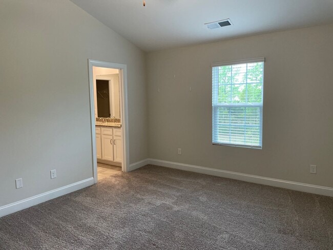 Building Photo - Spacious 3 bed 2.5 bath home in Fort Mill, SC