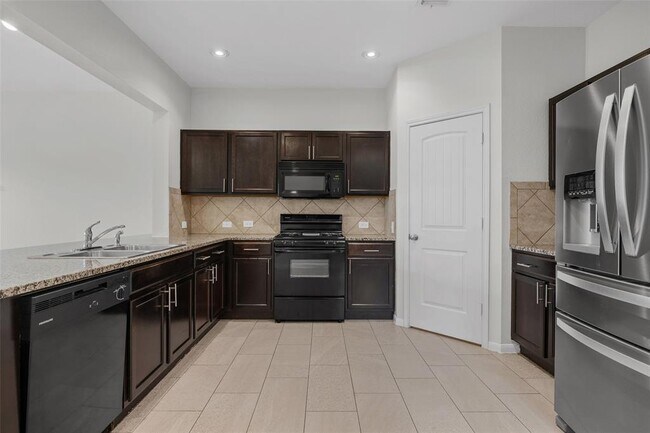 Building Photo - 518 Luna Vista Dr