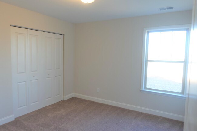 Building Photo - 2731 Millhone Dr