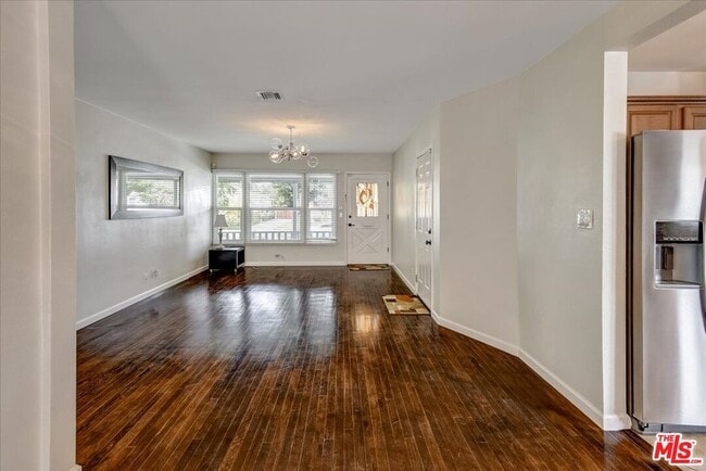 Building Photo - 6200 Jamieson Ave
