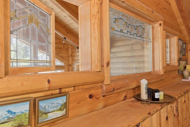 Building Photo - Winter Rental – $18,500/month (5/6-Month Lease)