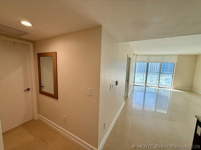 Building Photo - 465 Brickell Ave