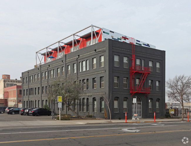 Primary Photo - MayFlower Lofts