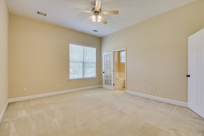 Building Photo - 2436 River Birch Dr