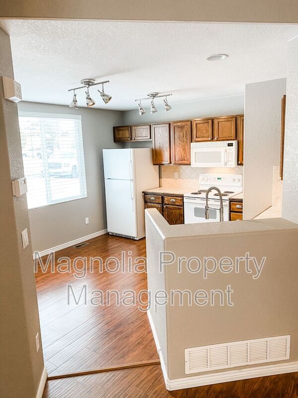 Building Photo - 4734 Sand Mountain Point