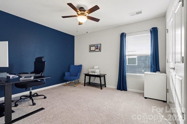 Building Photo - 4444 Fls Lk Dr S W