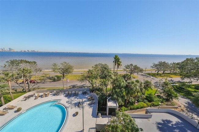 Building Photo - 4141 Bayshore Blvd