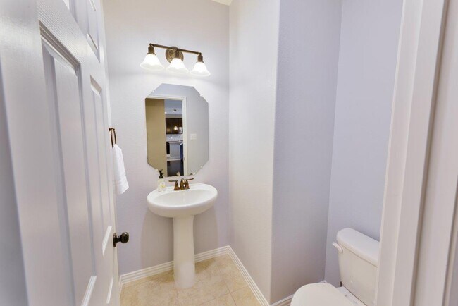 Building Photo - Beautiful upgraded home in Tuscany Meadows, Harker Heights