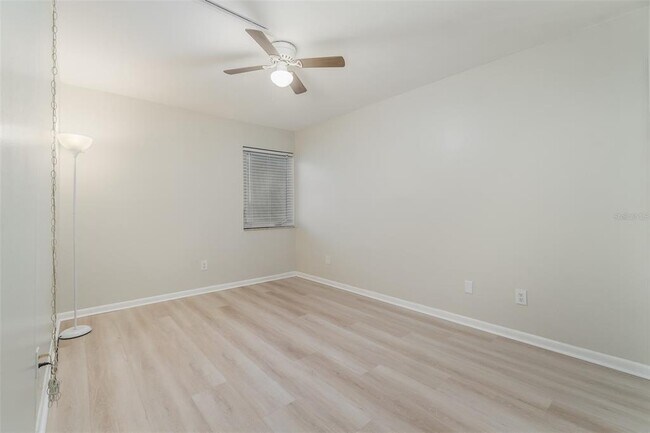 Building Photo - 4810 S Dauphin Ave