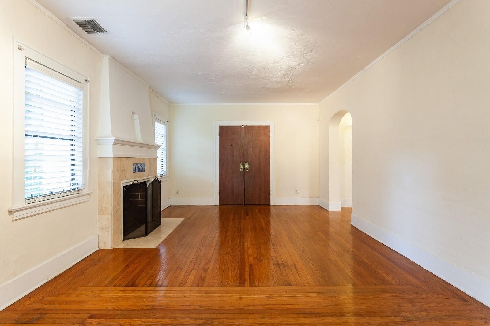 Building Photo - 1109 Ferdinand St