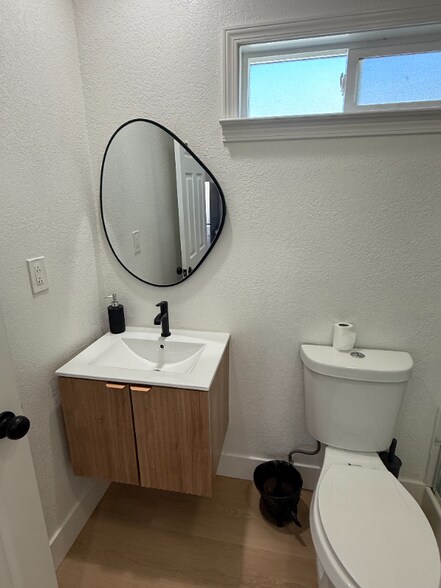 Building Photo - 14361 Buckner Dr