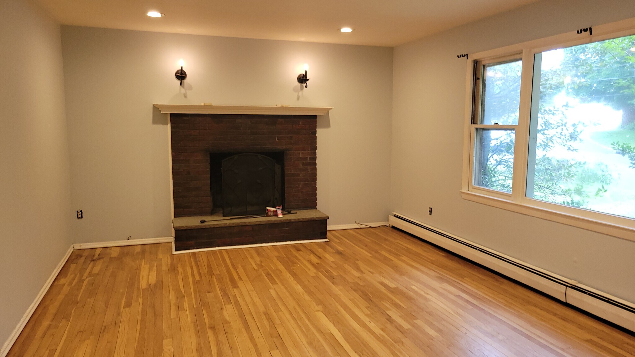 Living Room - 2214 Halsey St