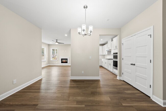 Building Photo - 7996 Humie Olive Rd