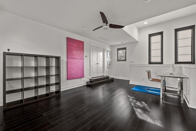 Building Photo - 4720 Rockcliff Rd