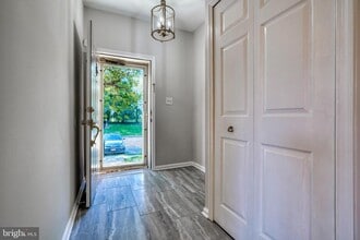 Building Photo - 11813 Sherbourne Dr