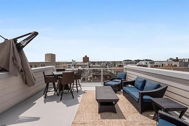 Building Photo - 117 S Little Rock Ave