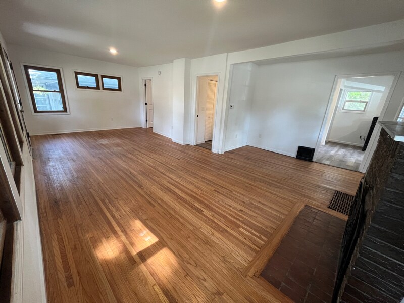 Building Photo - 3500 Kyle Ave N