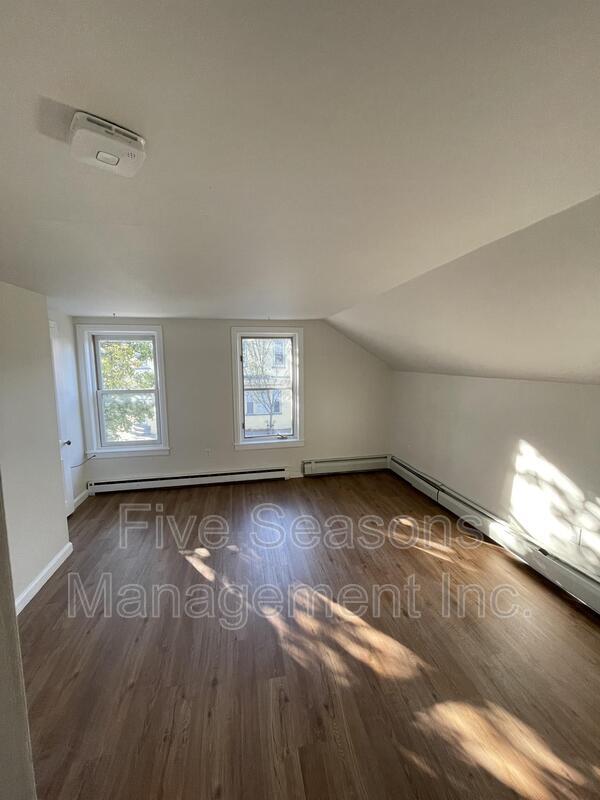 Building Photo - 70 North St