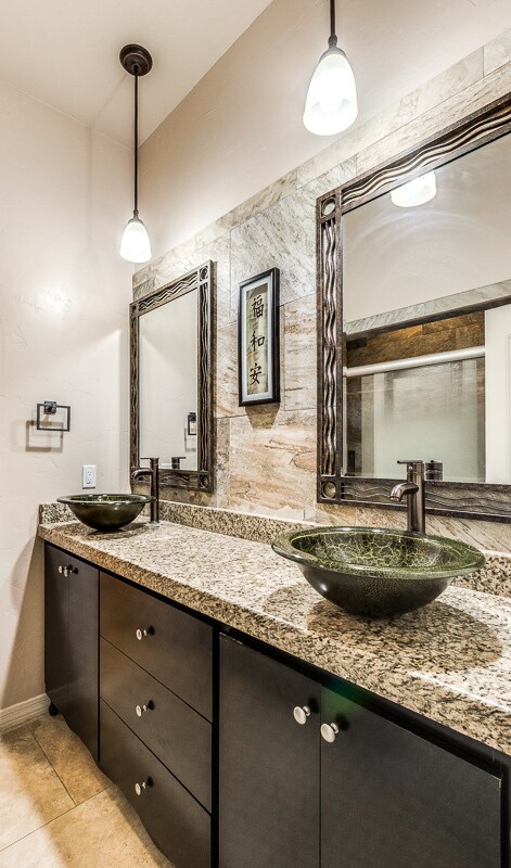 Building Photo - Gorgeous Custom Home on a corner lot in Ventanas - East El Paso!
