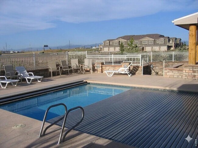 Building Photo - 4101 Crittenton Ln