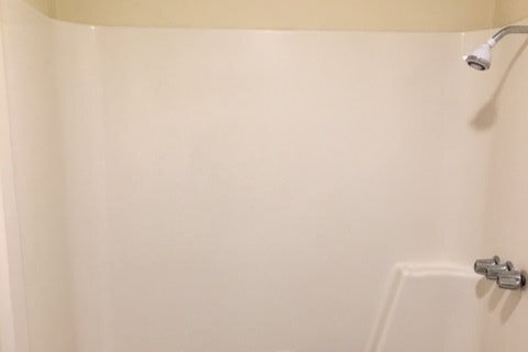 tub & shower combo - 2725 Wren Dr