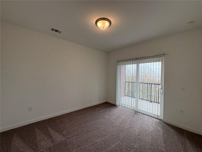 Building Photo - 525 Parkway Dr