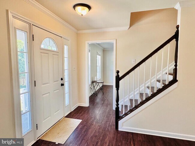 Building Photo - 5 Averil Ct