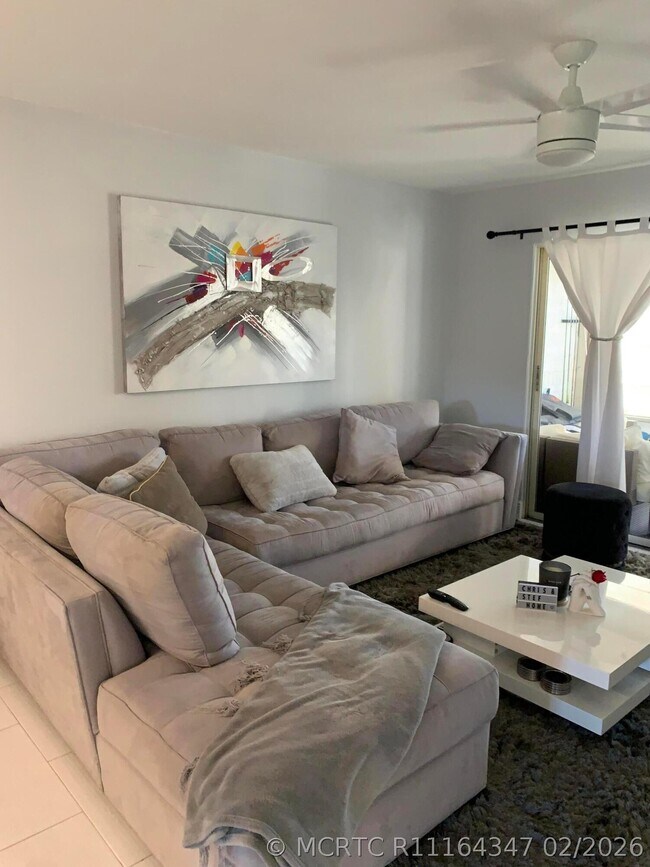 Building Photo - 2500 Fiore Way