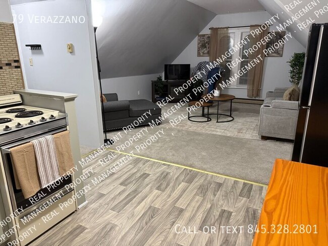 Building Photo - 79 Verazzano-