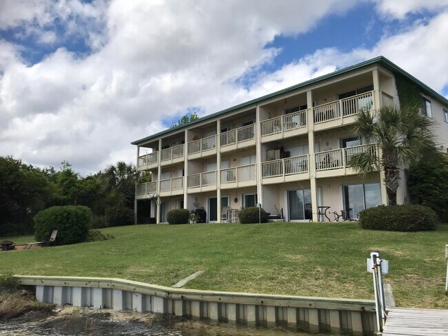 Building Photo - 1695 US-98