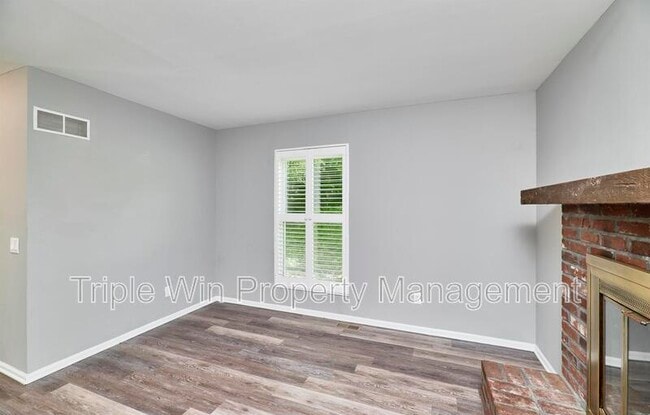 Building Photo - 1544 Rishon Hill Dr