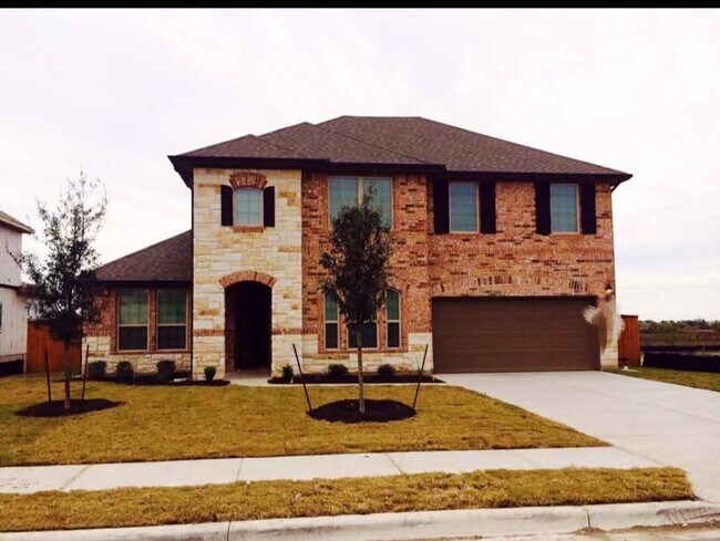 Primary Photo - Make This Pflugerville Residence Your New ...