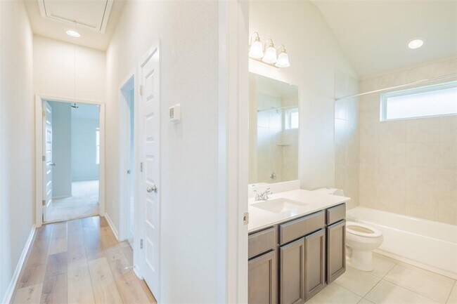 Building Photo - 249 Sage Meadows Dr