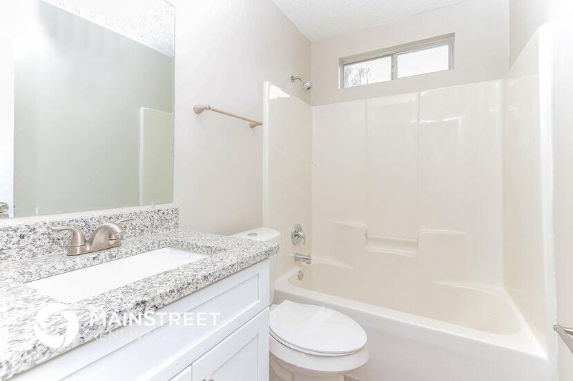 Building Photo - 330 Fallview Dr