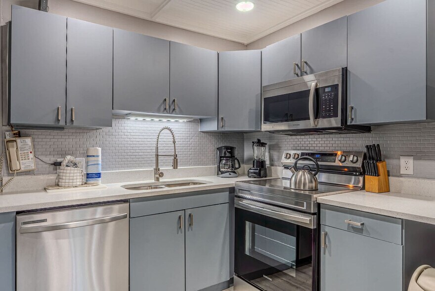 Building Photo - 21 Lagoon Rd