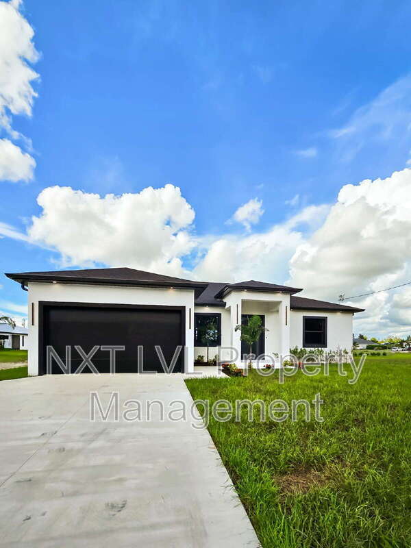 Building Photo - 4113 Kismet Pkwy W