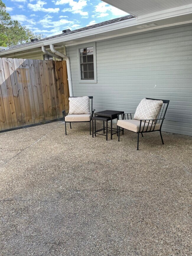 part of the outside patio - 12447 Coursey Blvd