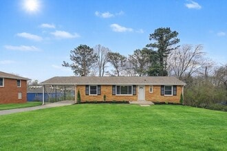 Building Photo - 534 Rosewood Dr