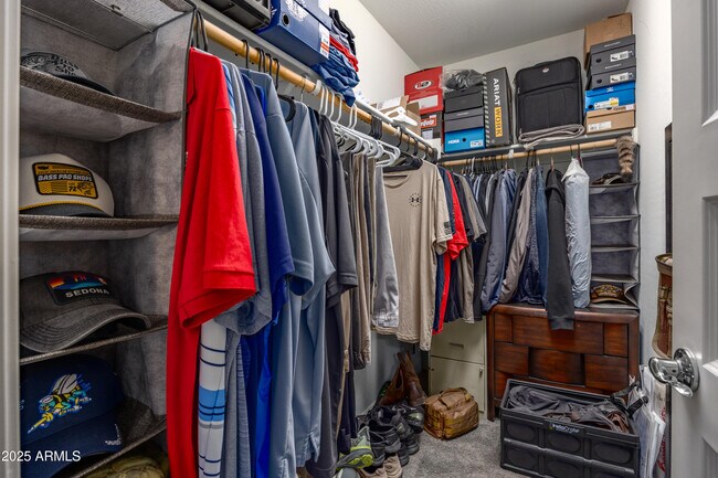 Building Photo - 18557 W Pueblo Ave