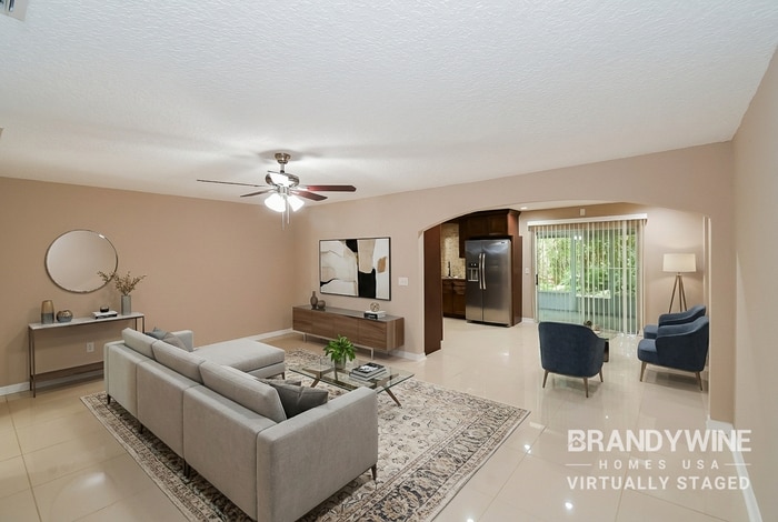 Building Photo - 11856 Lake Bend Cir