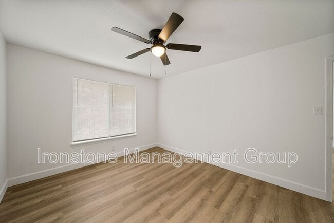 Building Photo - 4509 E 31st St