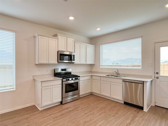 Building Photo - 24019 Steep Climb Dr