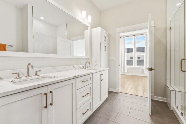 Building Photo - 23651 Havelock Walk Ter