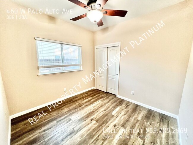 Building Photo - $2,295 Herndon & Willow 3 Bedroom with 3 C...