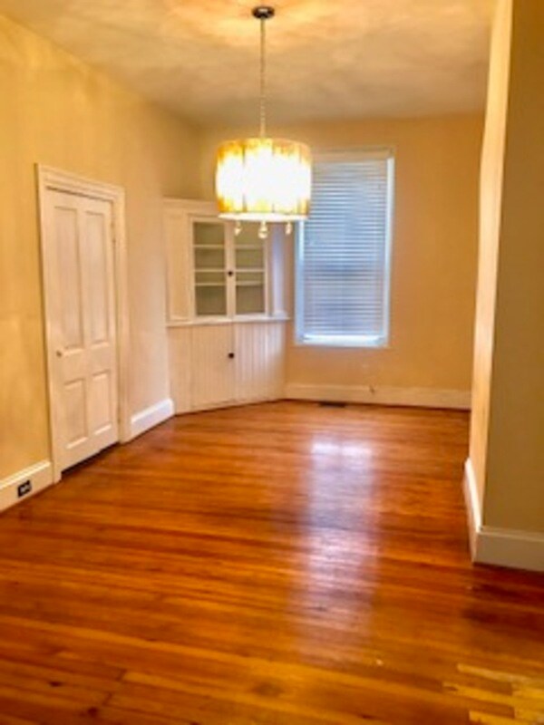 Building Photo - 78 Parkview Ave