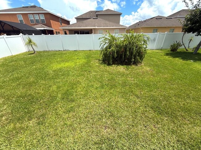 Building Photo - 1497 Softshell St