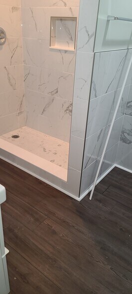 Downstairs Bath - 19 Walnut St