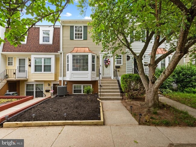 Building Photo - 1488 Orleans Ct